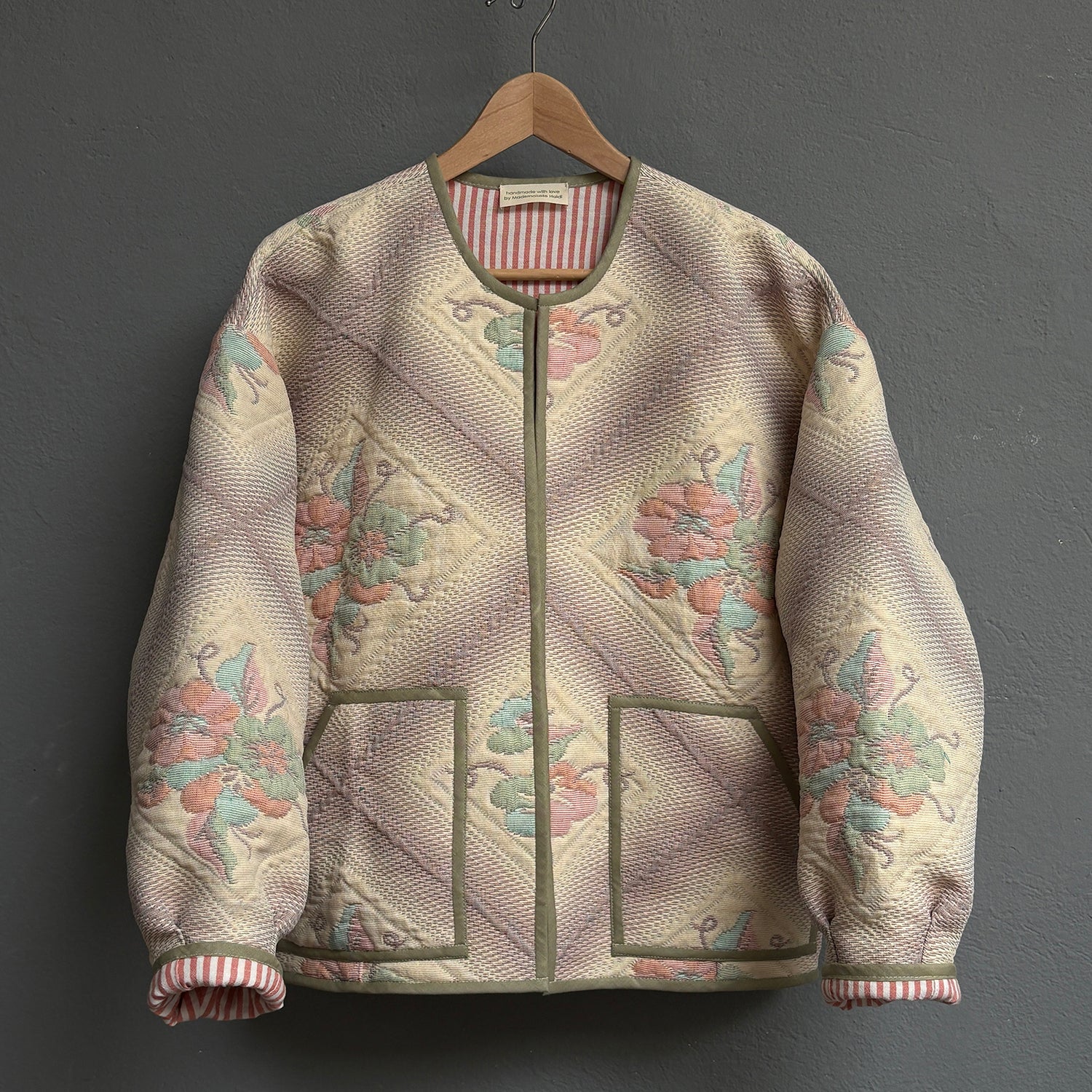 Bomber pastel