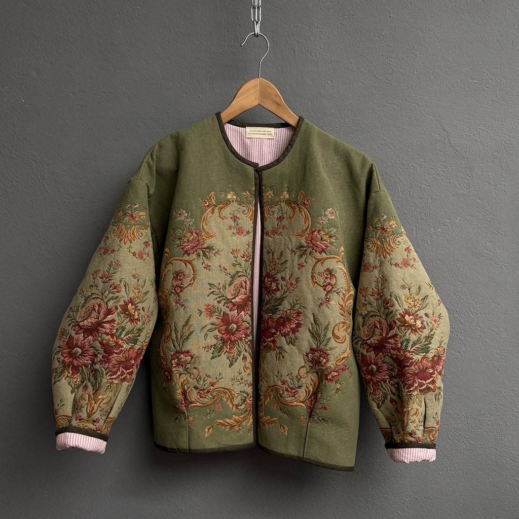 Bomber verte et brodée