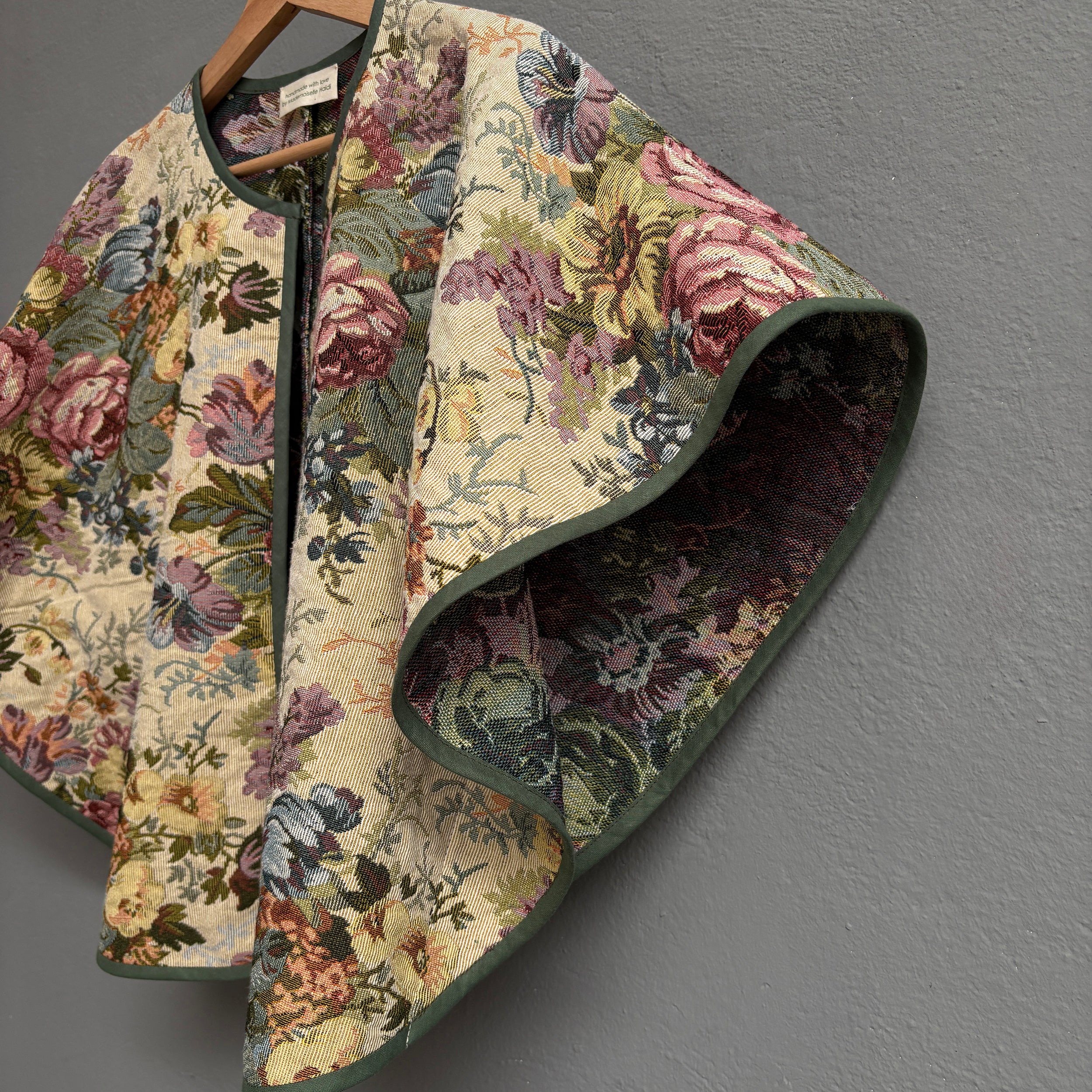 Cape Gobelin floral