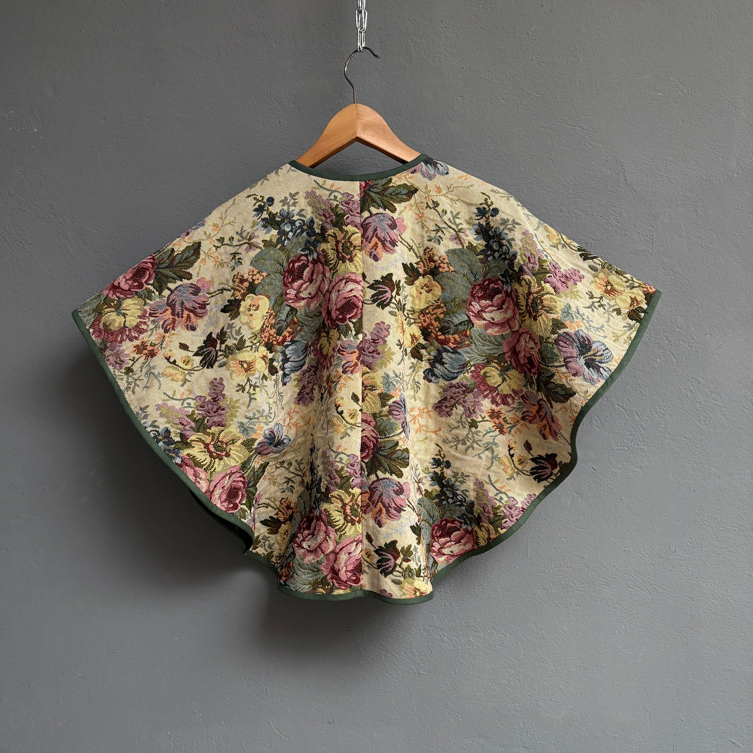 Cape Gobelin floral