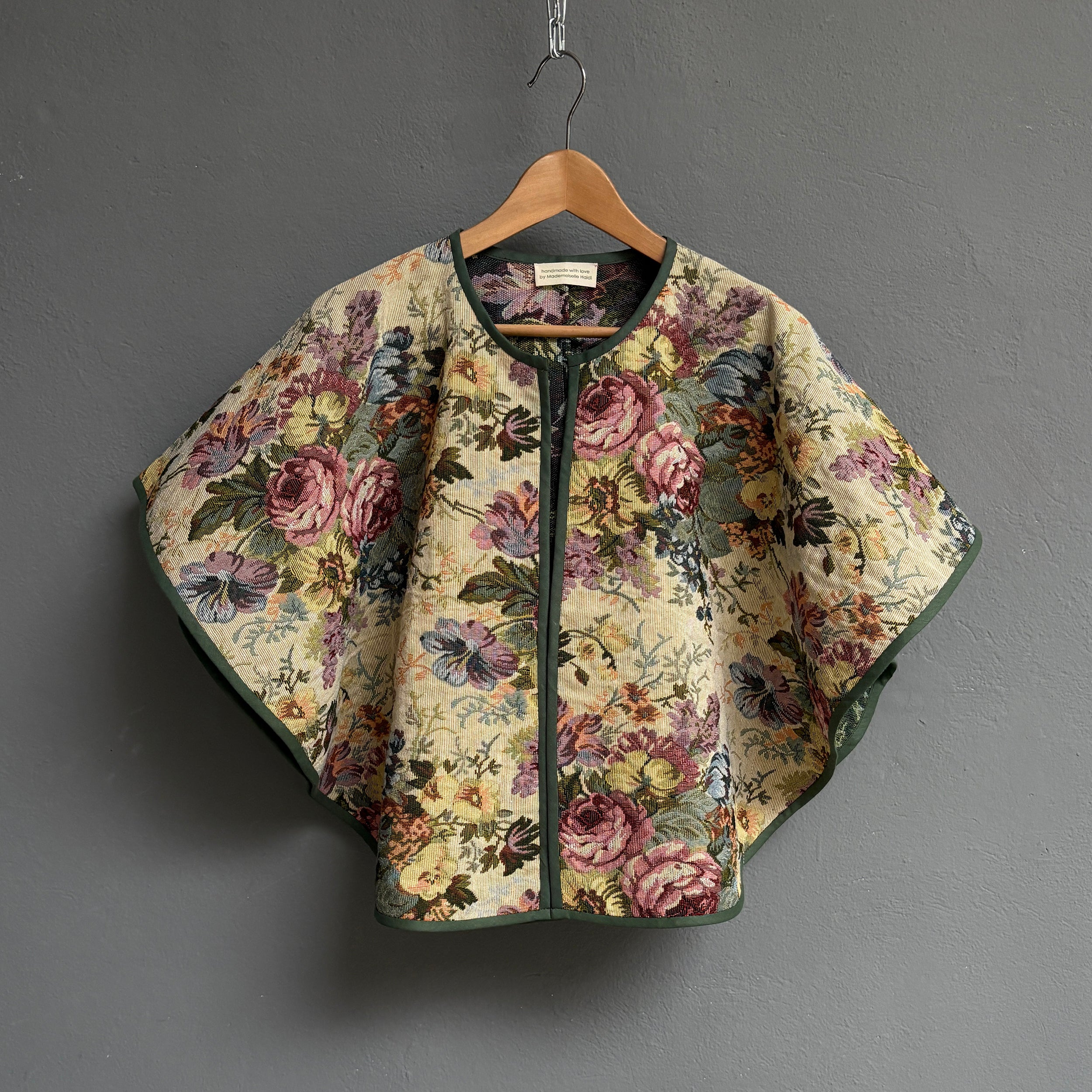 Cape Gobelin floral