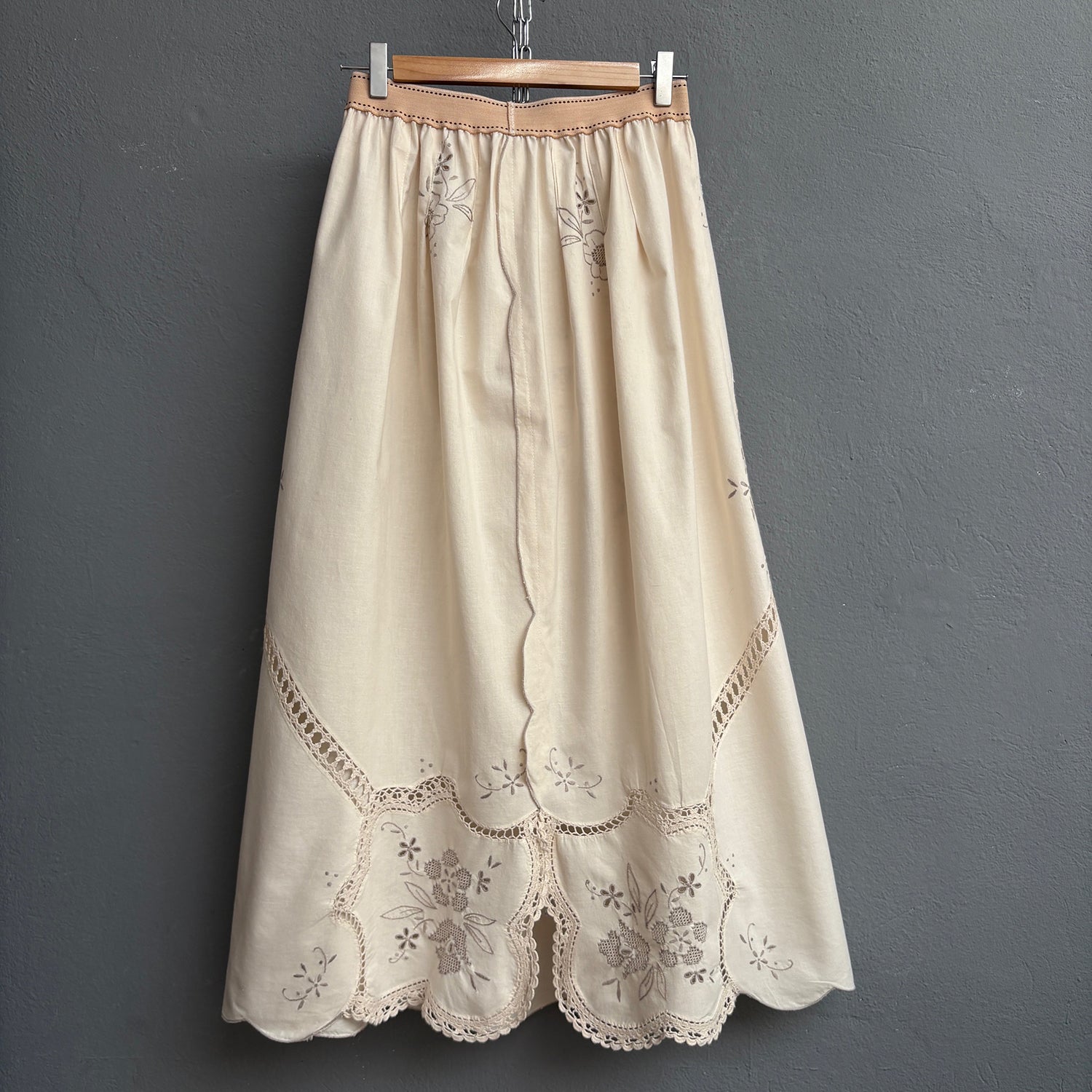 Jupe broderie