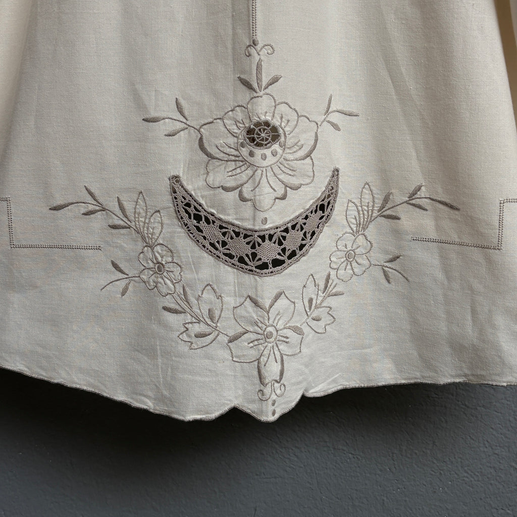 top tee-shirt brodé